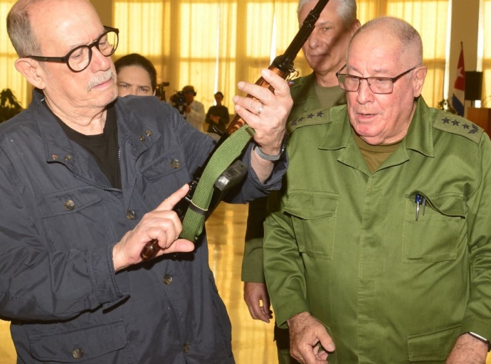 Unicornio Azul por Cuerno Negro